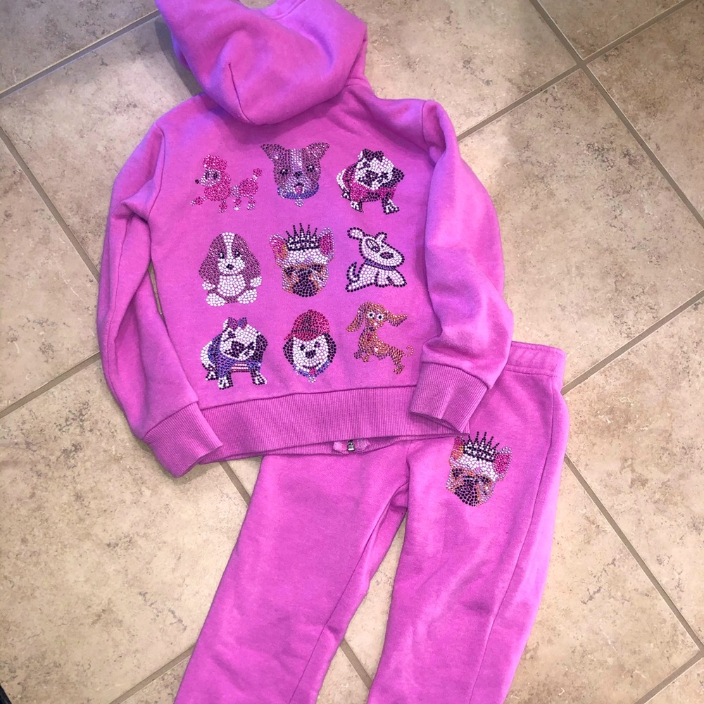 Butter sweatsuit. Rhinestone dog design.